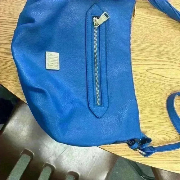 Juicy Couture Blue Shoulder Bag - Picture 3 of 10